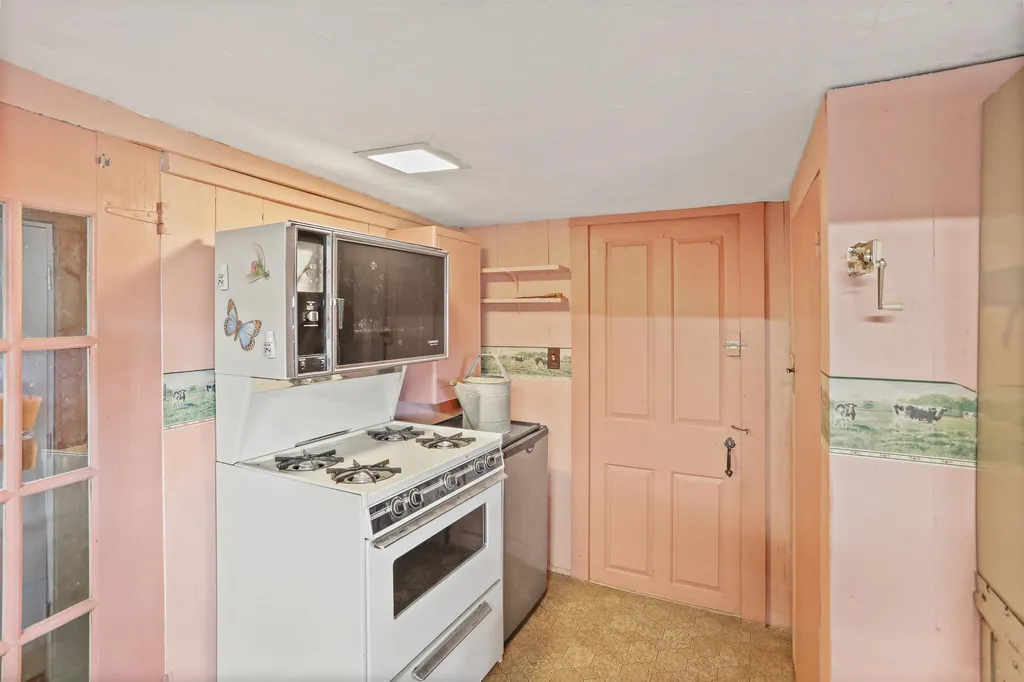 287 Charlestown Road Acworth NH 03601