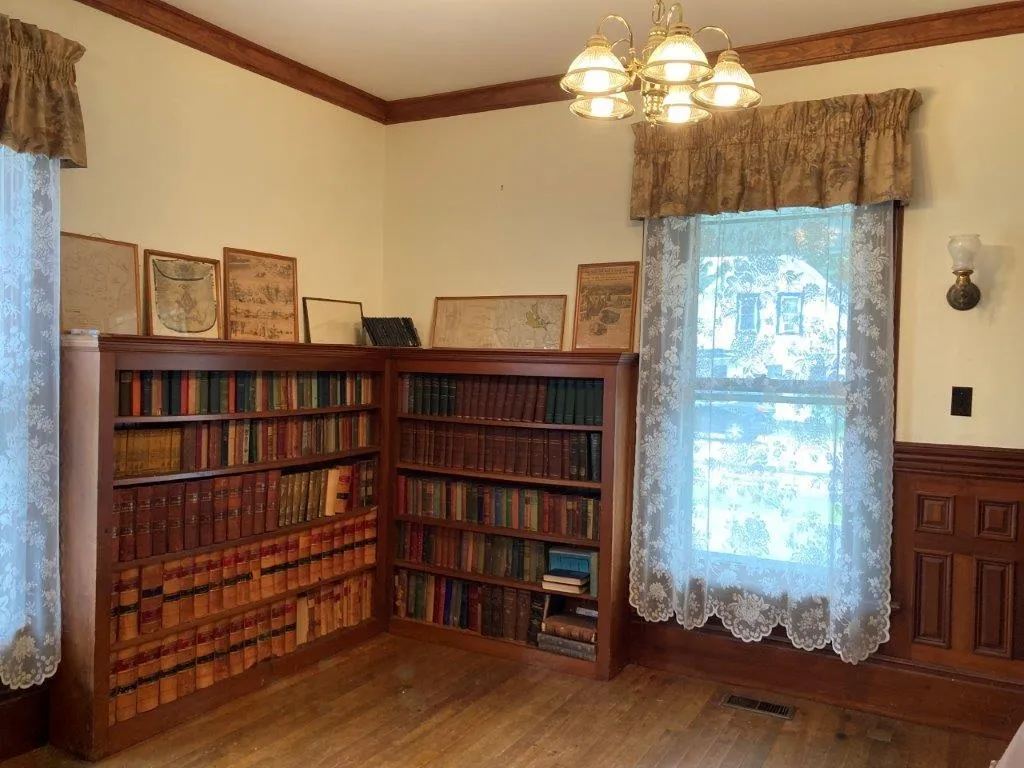 17 Canaan Street Canaan NH 03741