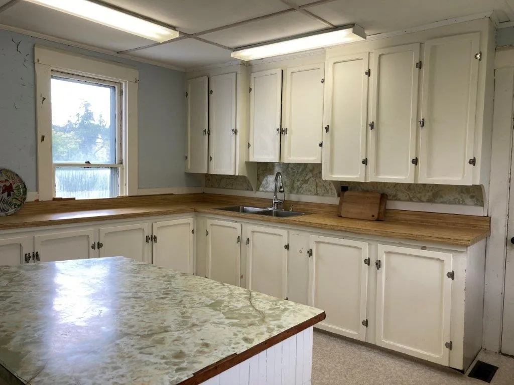 17 Canaan Street Canaan NH 03741