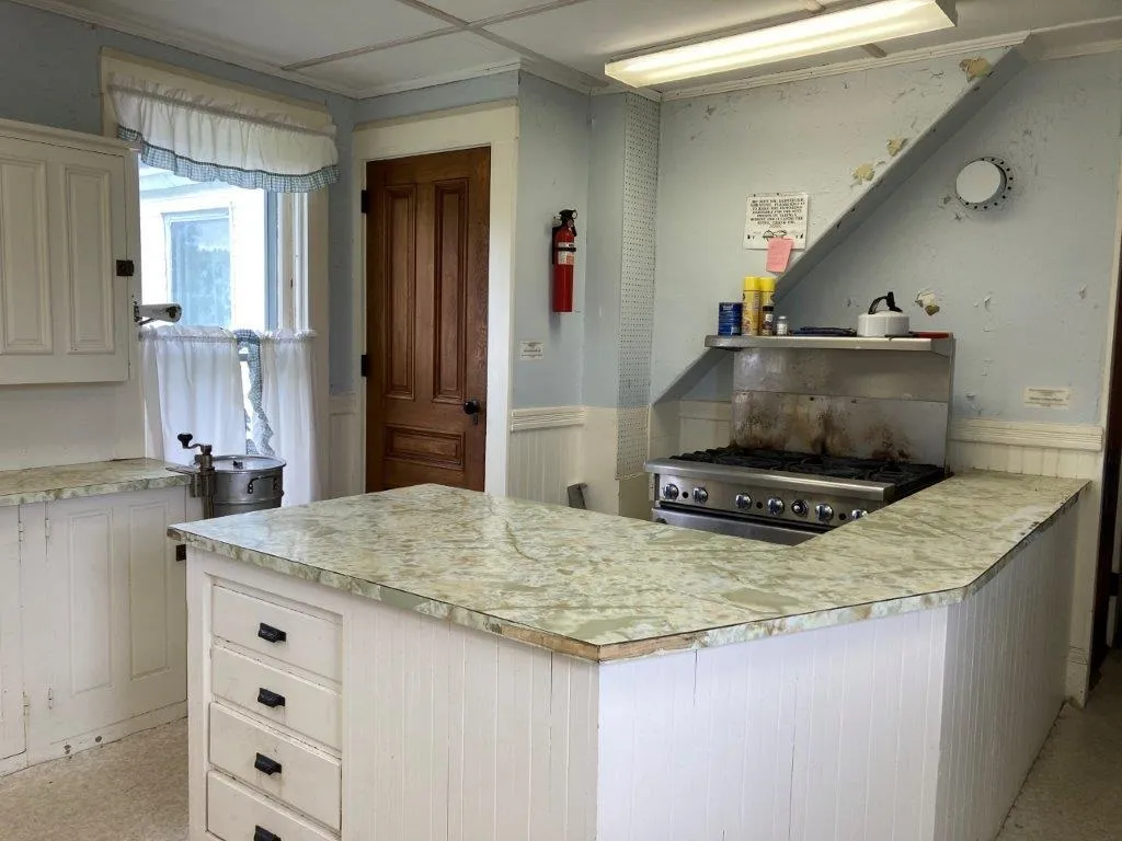 17 Canaan Street Canaan NH 03741