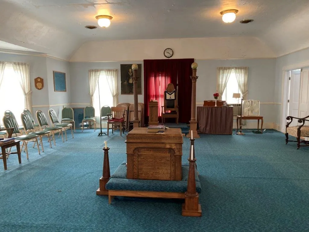 17 Canaan Street Canaan NH 03741