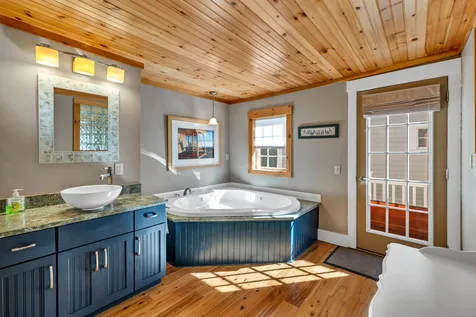 93 Bay Street Wolfeboro NH 03894