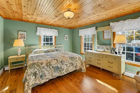 93 Bay Street Wolfeboro NH 03894