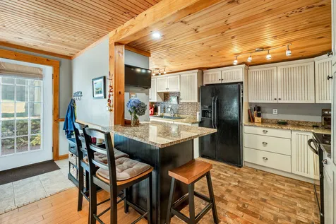 93 Bay Street Wolfeboro NH 03894
