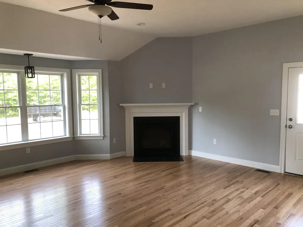 8 Tanya Lane Brentwood NH 03833