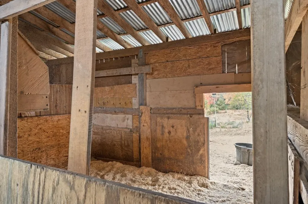 80 Threshing Mill Road Sanbornton NH 03269-2032