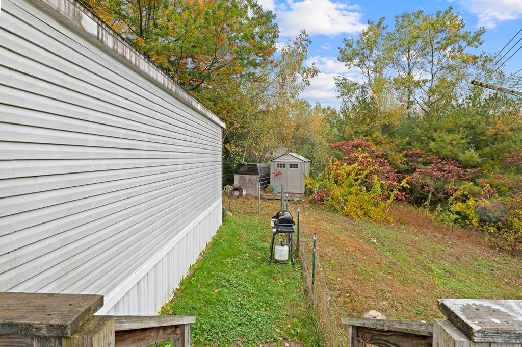 80 Threshing Mill Road Sanbornton NH 03269-2032