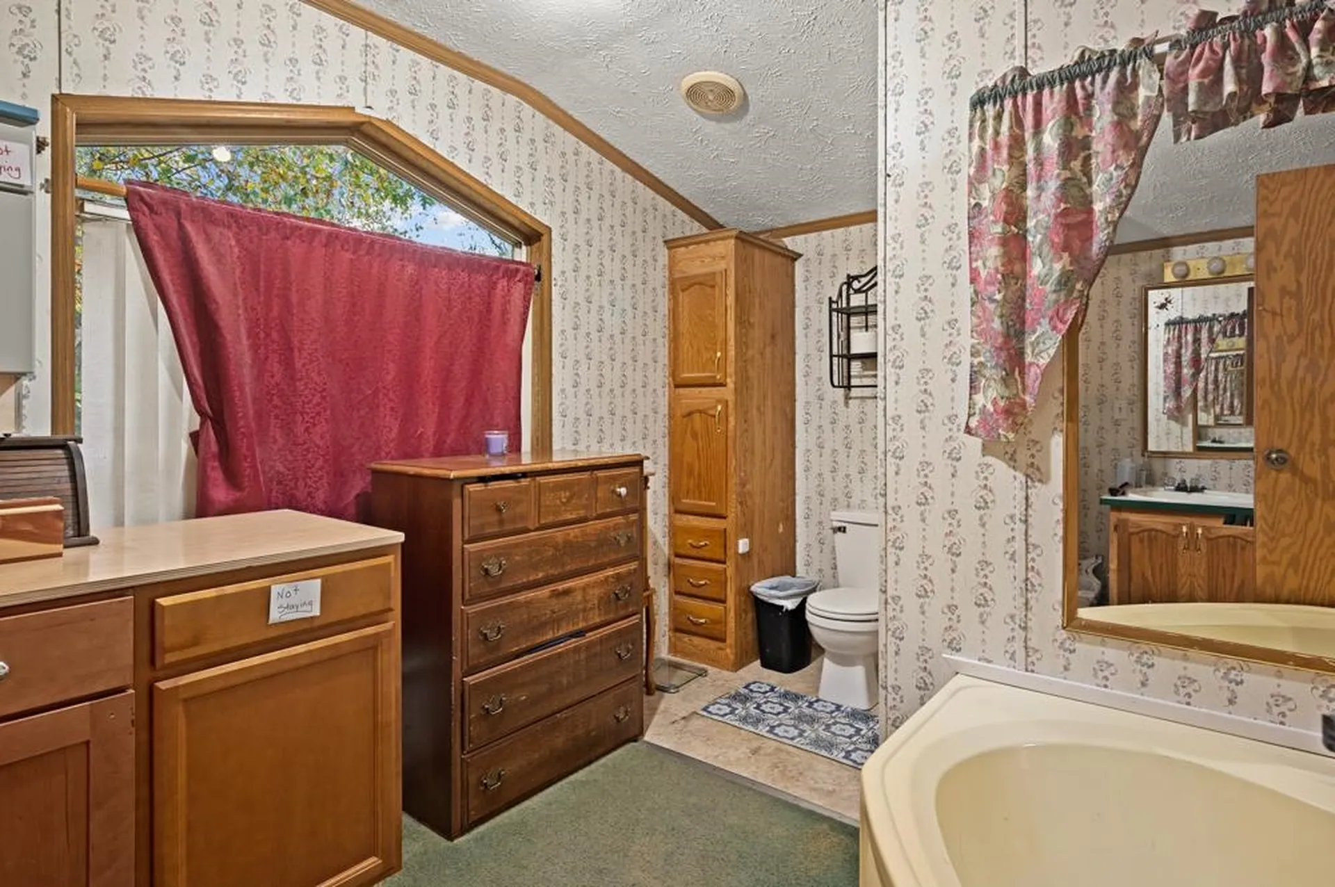 80 Threshing Mill Road Sanbornton NH 03269-2032