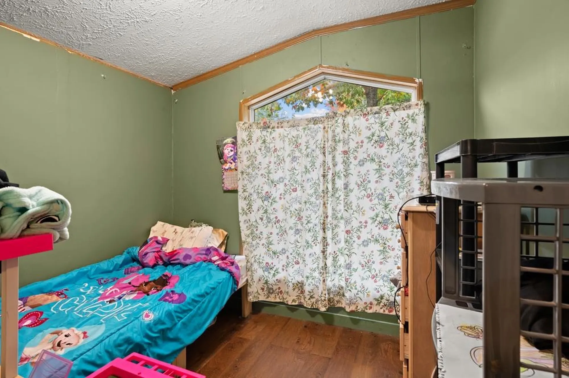 80 Threshing Mill Road Sanbornton NH 03269-2032