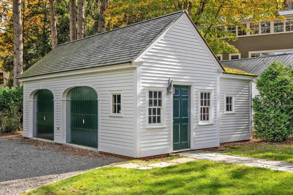 26 The Green Woodstock VT 05091