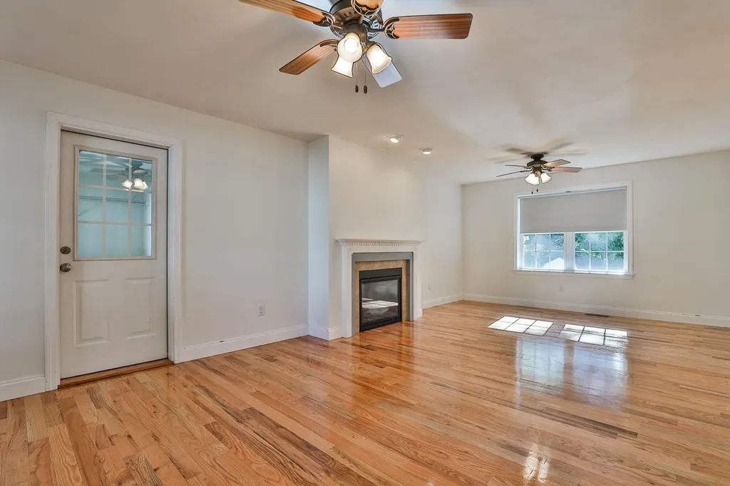 44 Blossom Street Haverhill MA 01835