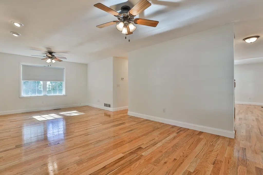 44 Blossom Street Haverhill MA 01835
