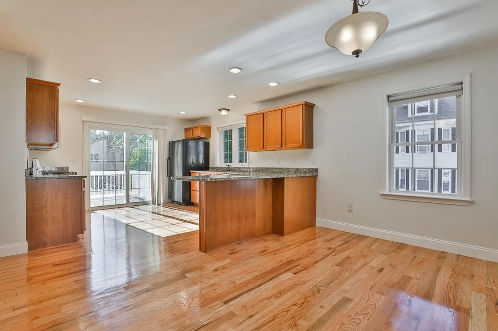 44 Blossom Street Haverhill MA 01835