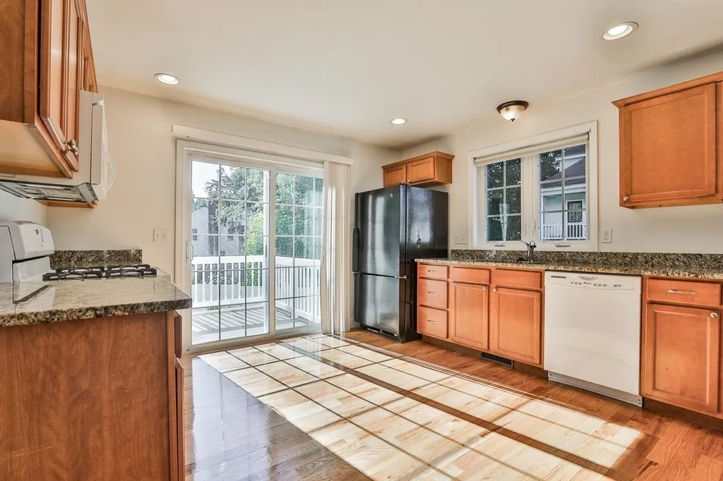 44 Blossom Street Haverhill MA 01835