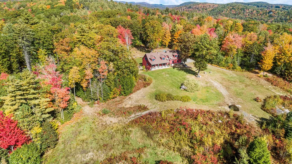 203 Barton Road Croydon NH 03773