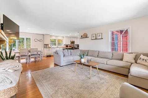 203 Barton Road Croydon NH 03773