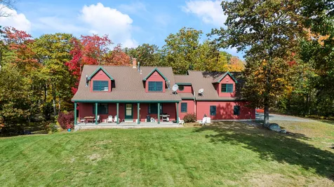 203 Barton Road Croydon NH 03773