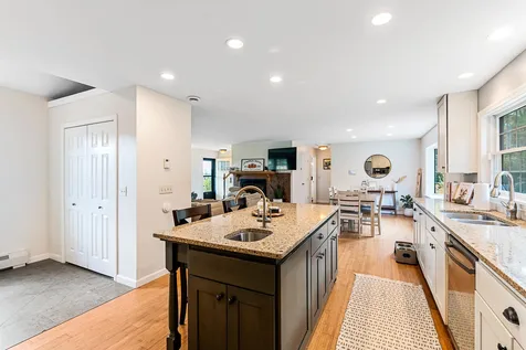 203 Barton Road Croydon NH 03773