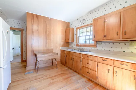 49 Good Place Hardwick VT 05843