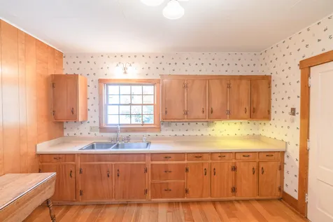 49 Good Place Hardwick VT 05843
