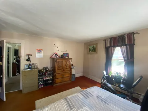 72 Clinton Street Laconia NH 03246