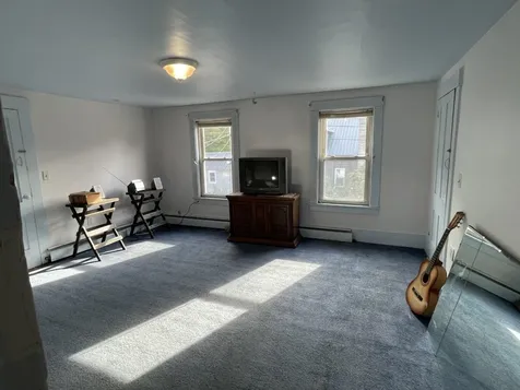 72 Clinton Street Laconia NH 03246