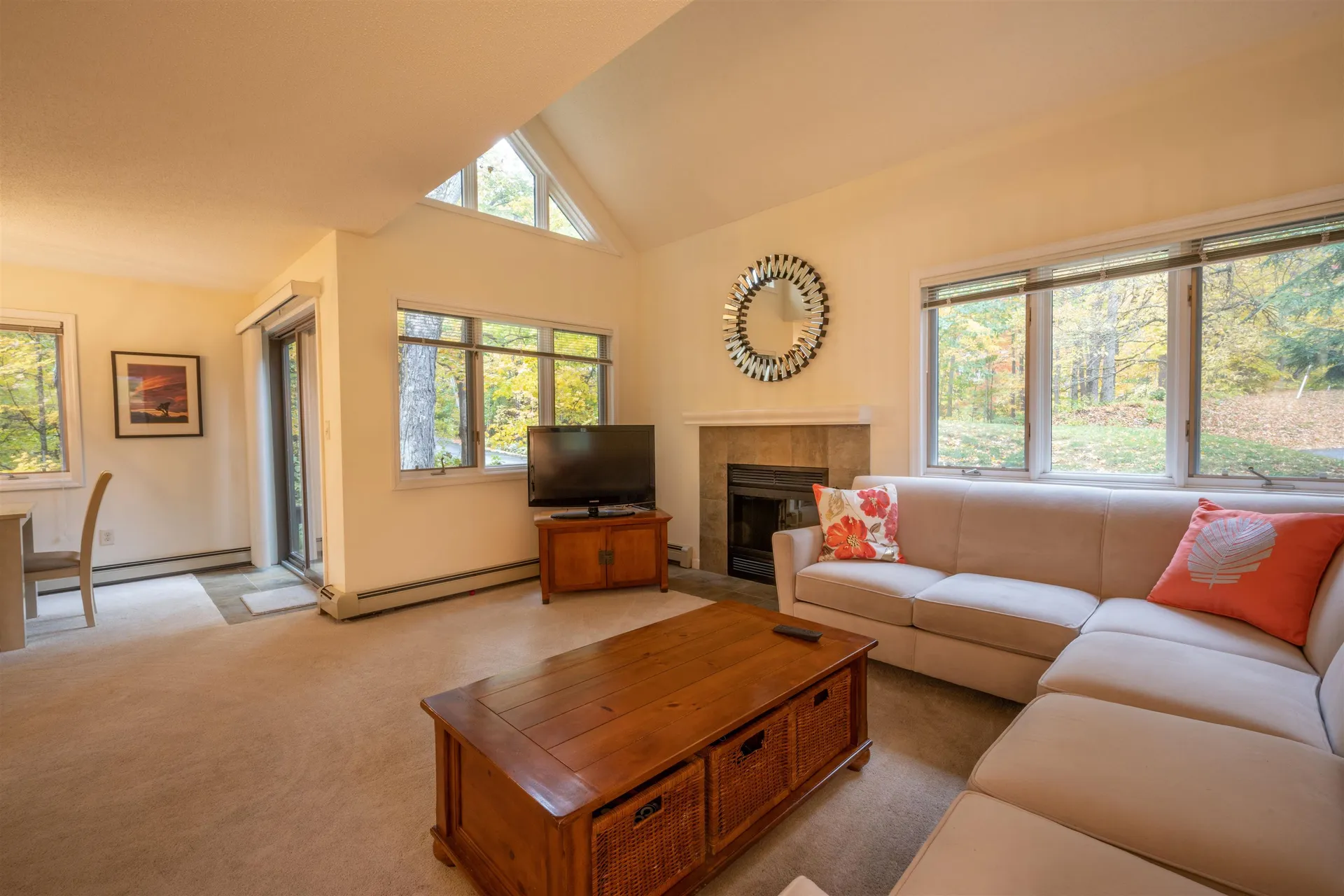 90 Kingfisher Road Hartford VT 05059