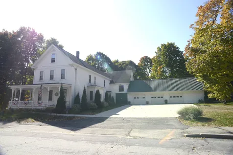 26 Church Street Farmington NH 03835