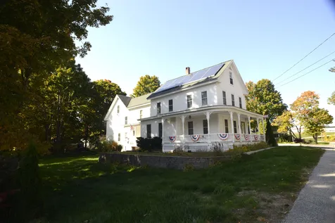 26 Church Street Farmington NH 03835