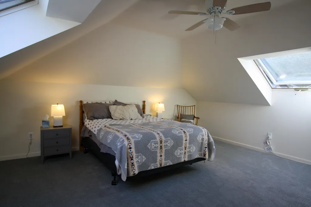 121 Iris Way Hartford VT 05001