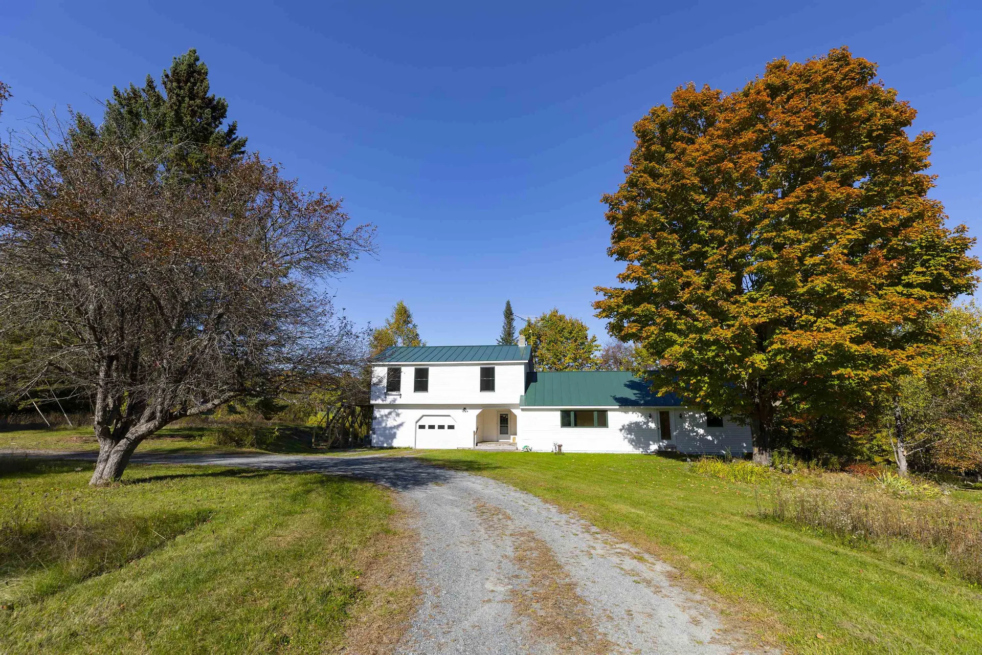 176 Old Stagecoach Road Bradford VT 05033