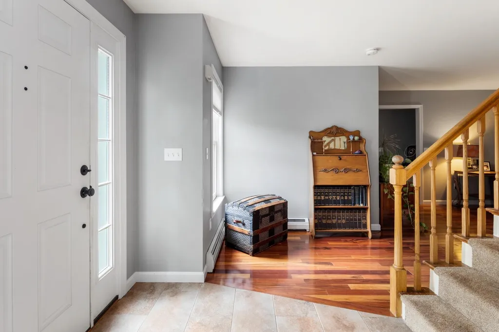 513 North Harbor Road Colchester VT 05446