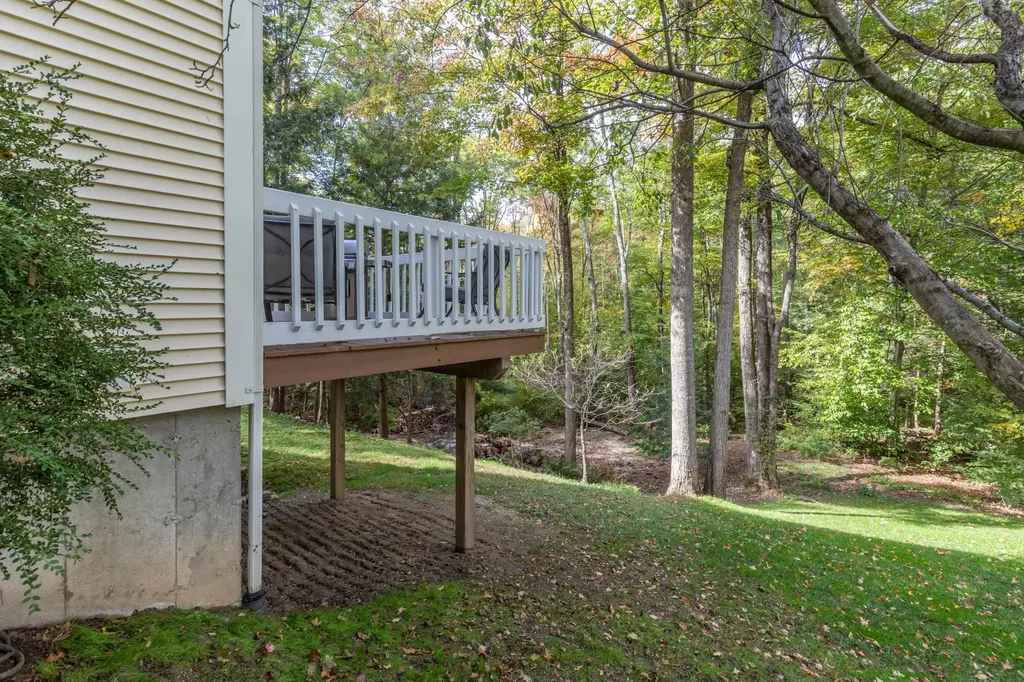 513 North Harbor Road Colchester VT 05446