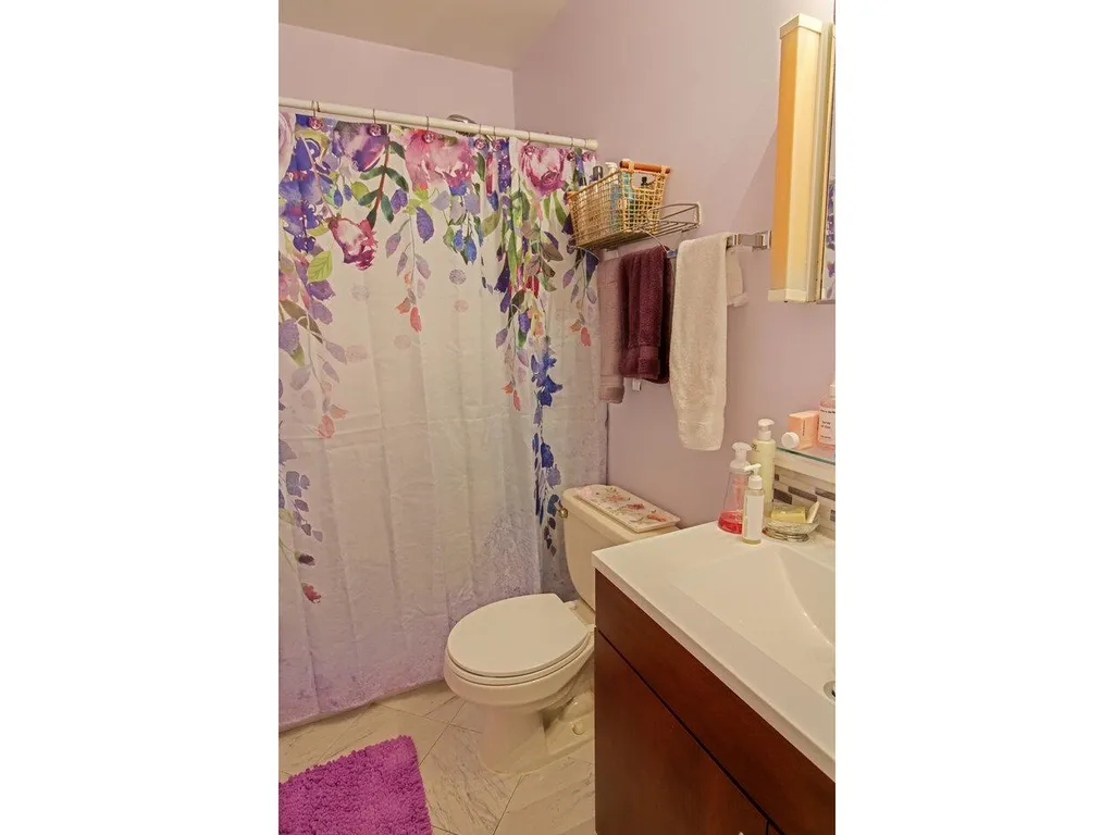 186-190 Colchester Road Essex VT 05452