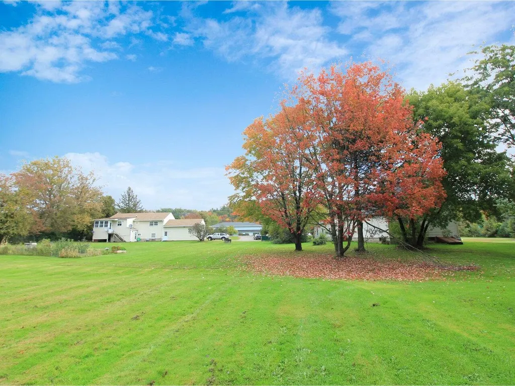 186-190 Colchester Road Essex VT 05452