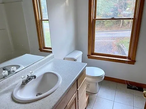 50 Fox Point Road Newington NH 03801