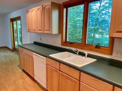 50 Fox Point Road Newington NH 03801