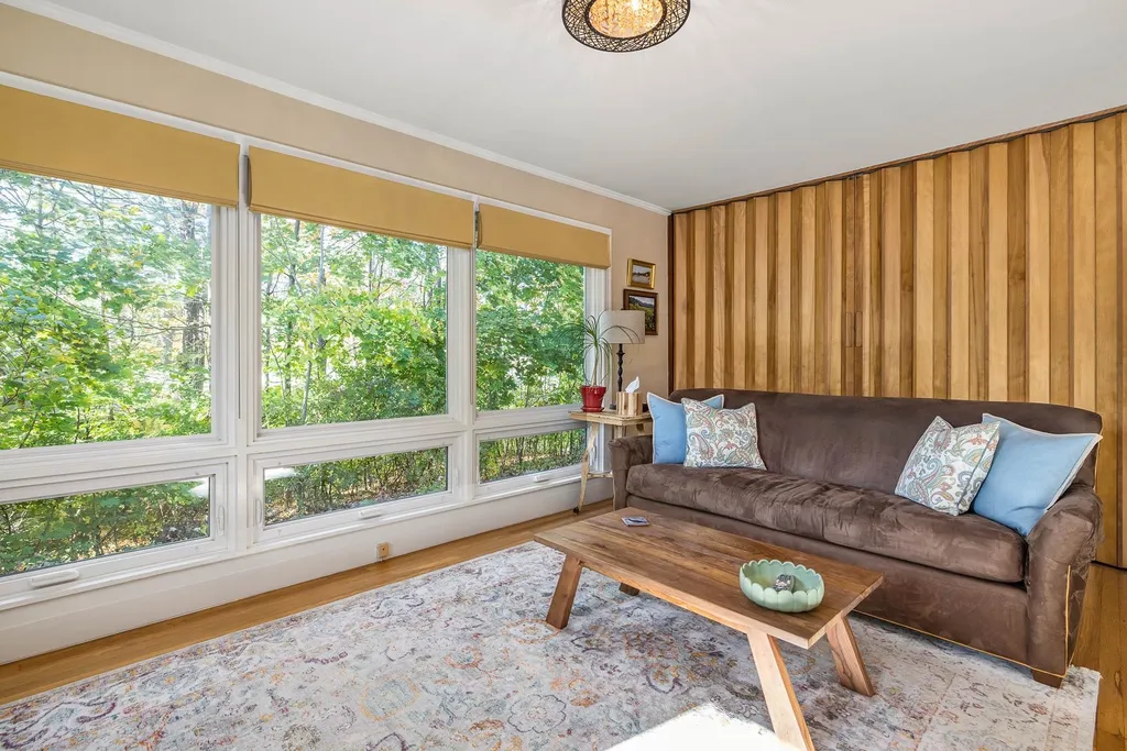 7 Hoitt Drive Durham NH 03824