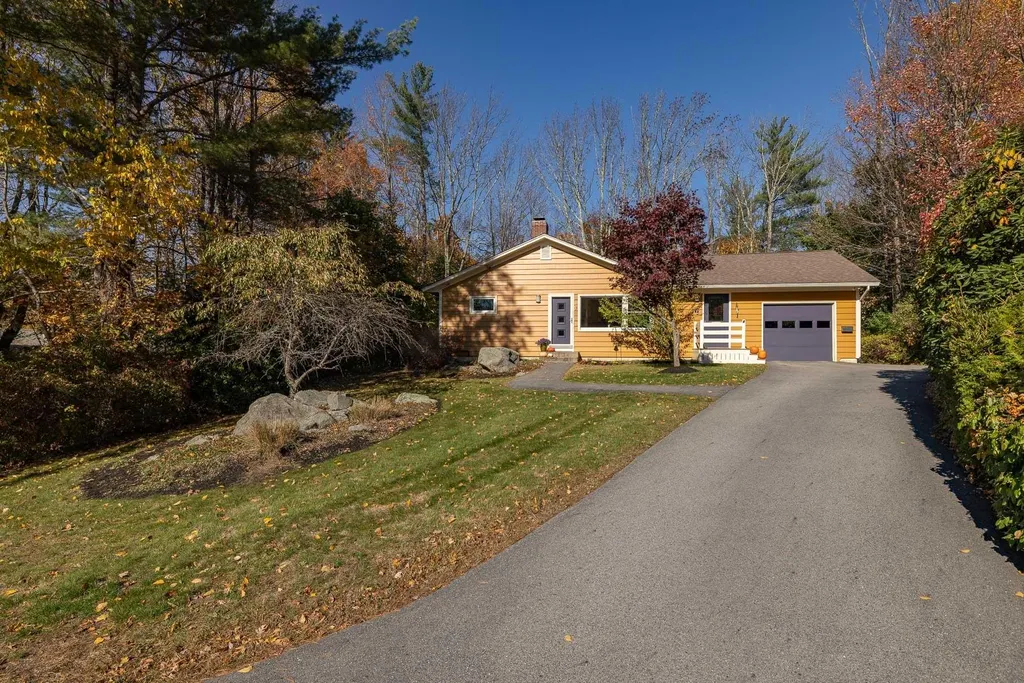 7 Hoitt Drive Durham NH 03824