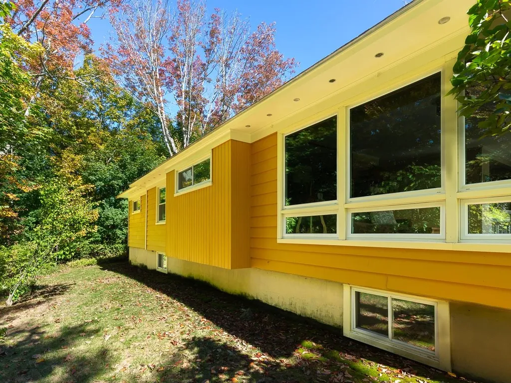 7 Hoitt Drive Durham NH 03824
