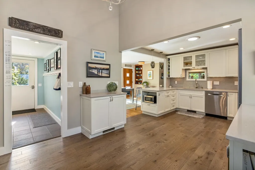 7 Hoitt Drive Durham NH 03824