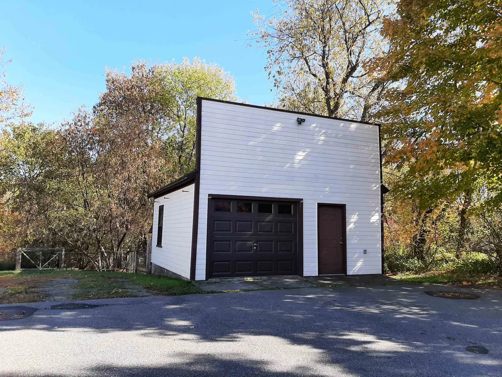 180 Main Street Colebrook NH 03576