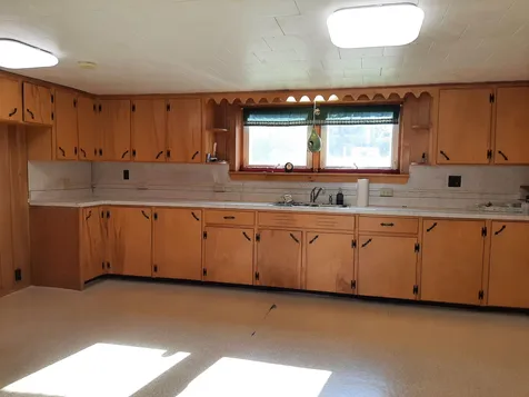 180 Main Street Colebrook NH 03576