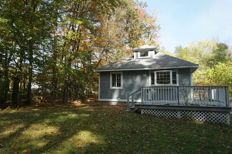 11 Spring Street Hopkinton NH 03229