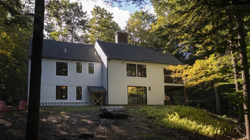 163 Fox Lane Hartford VT 05059