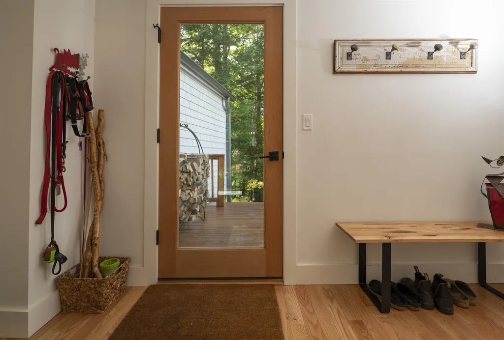 163 Fox Lane Hartford VT 05059