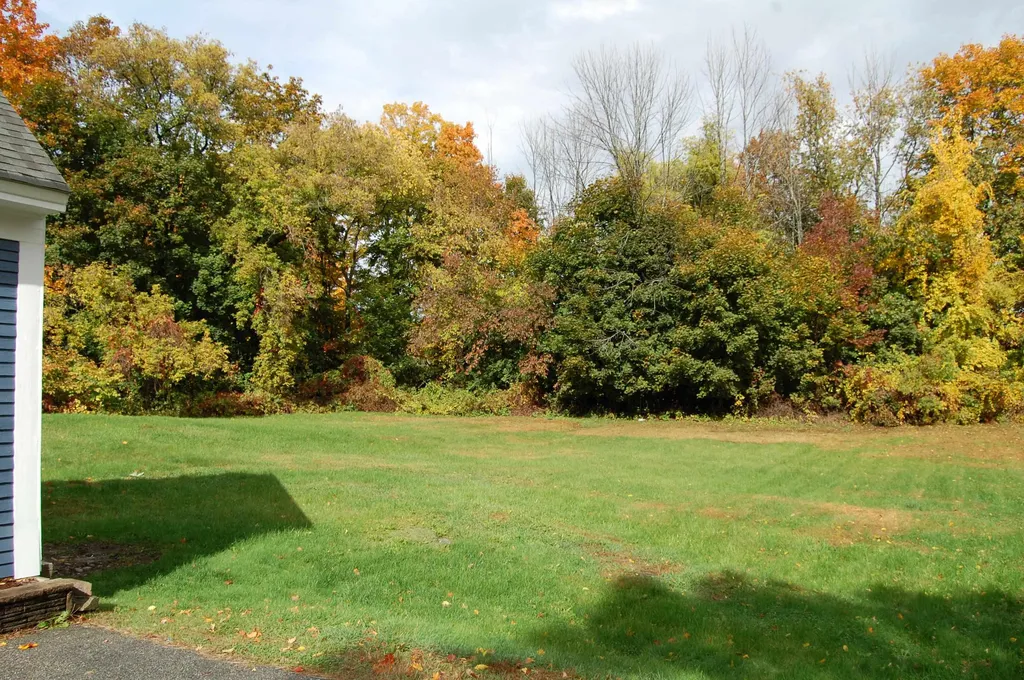 17 Lyford Hill Road Pittsfield NH 03263