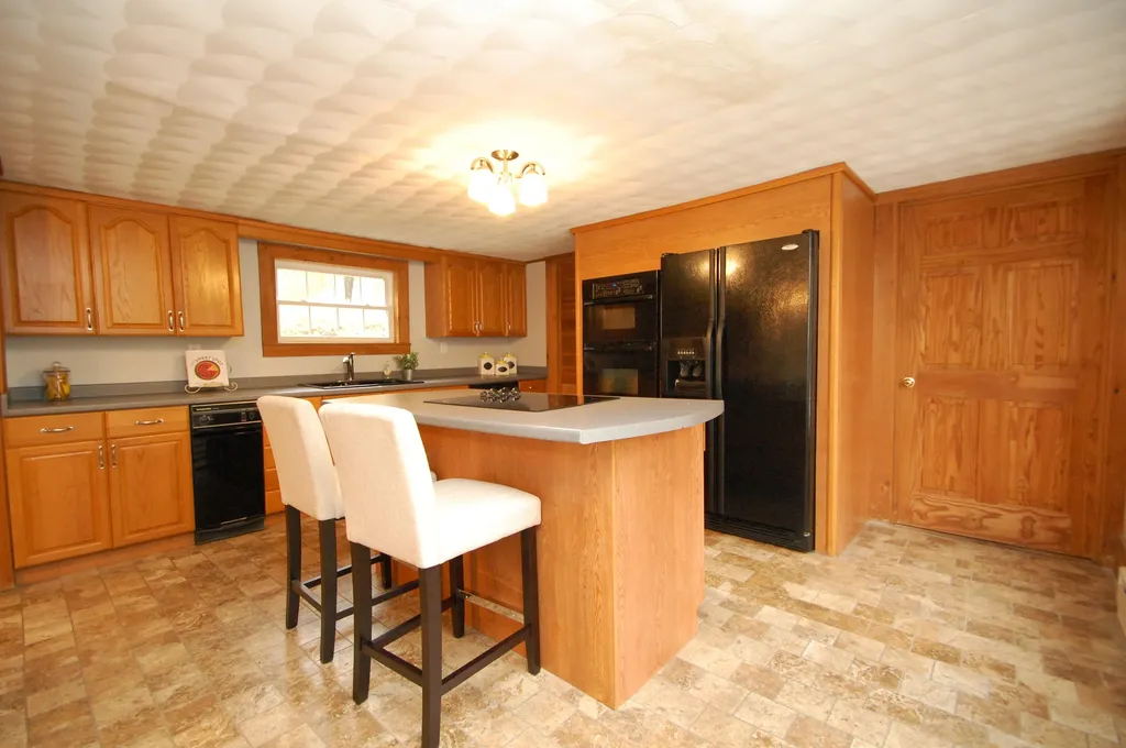 17 Lyford Hill Road Pittsfield NH 03263