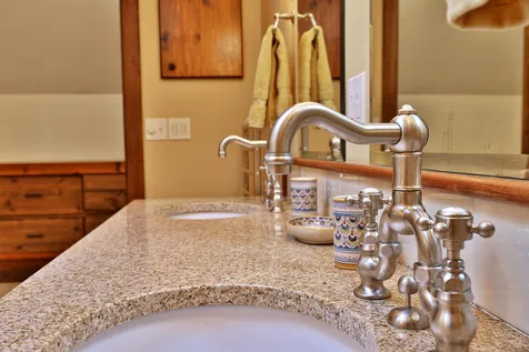 385 Access Road Rochester VT 05767