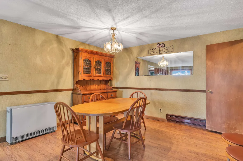 129 Winsor Drive Hartford VT 05001